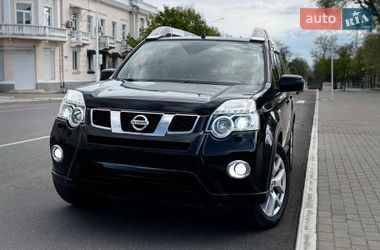 Внедорожник / Кроссовер Nissan X-Trail 2011 в Измаиле