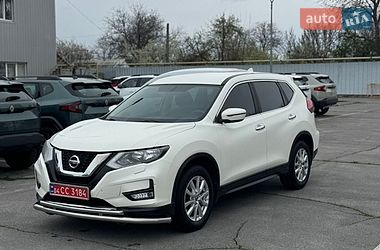 Позашляховик / Кросовер Nissan X-Trail 2017 в Дніпрі