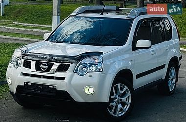 Внедорожник / Кроссовер Nissan X-Trail 2012 в Каменском