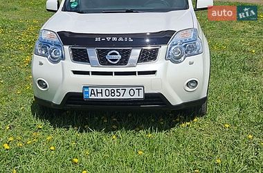 Внедорожник / Кроссовер Nissan X-Trail 2010 в Харькове