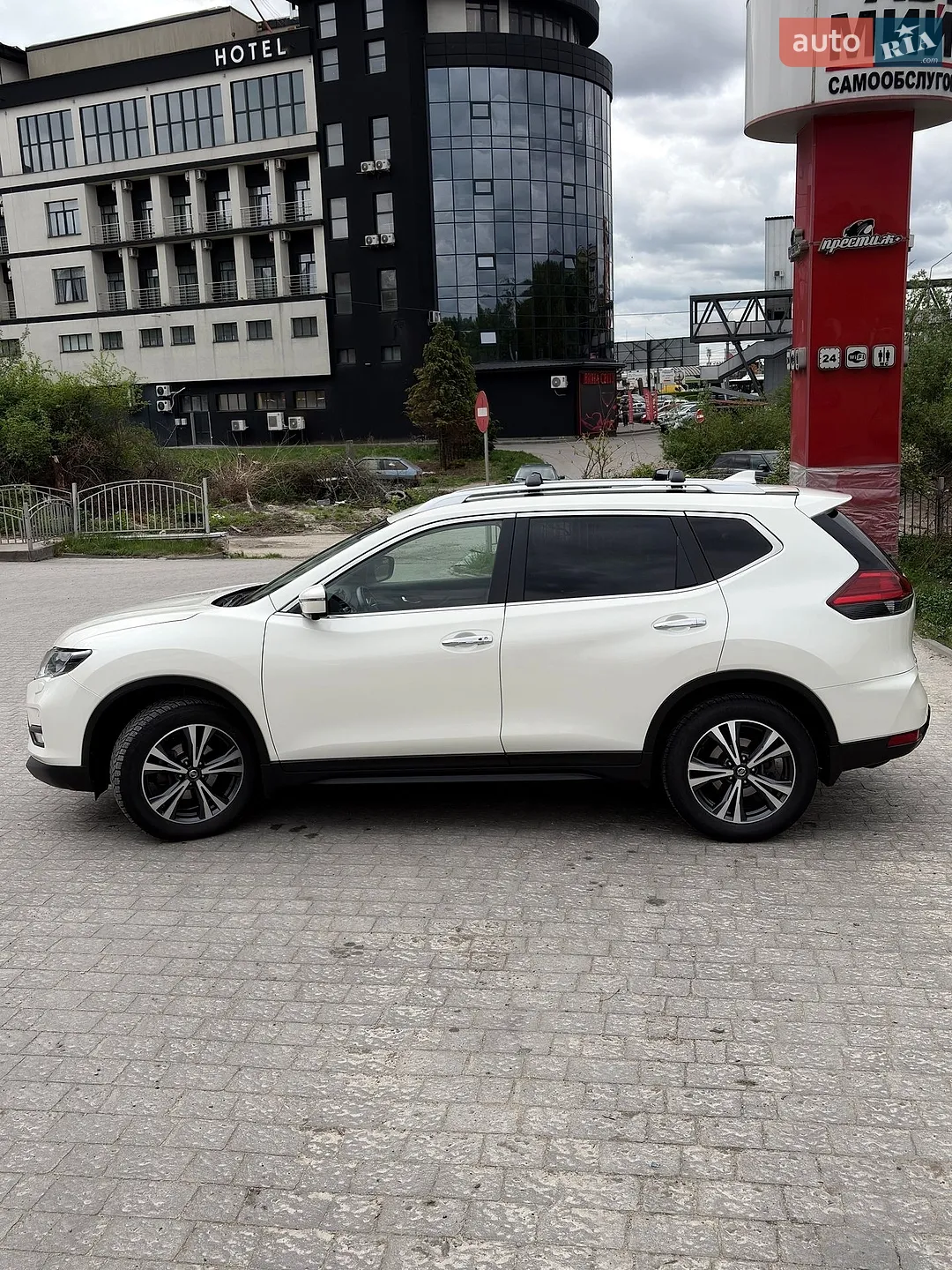 2017 Nissan X-Trail - мініатюра 16