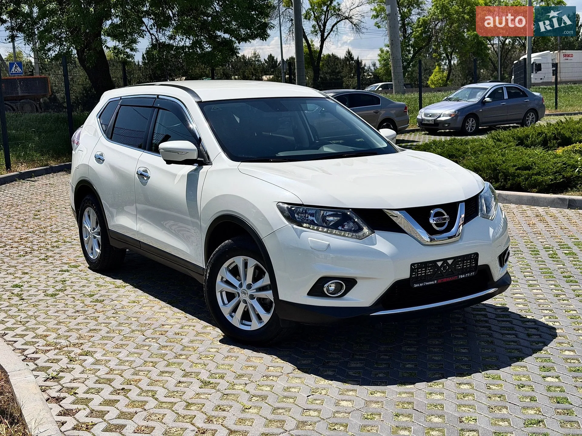 2017 Nissan X-Trail - мініатюра 2