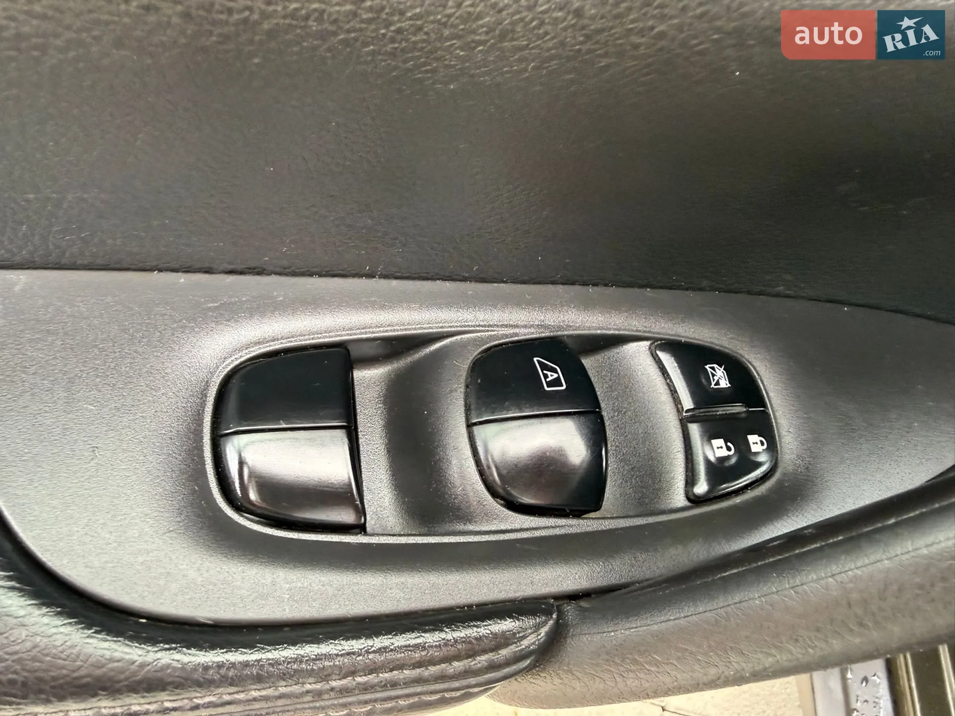 2014 Nissan X-Trail - мініатюра 31