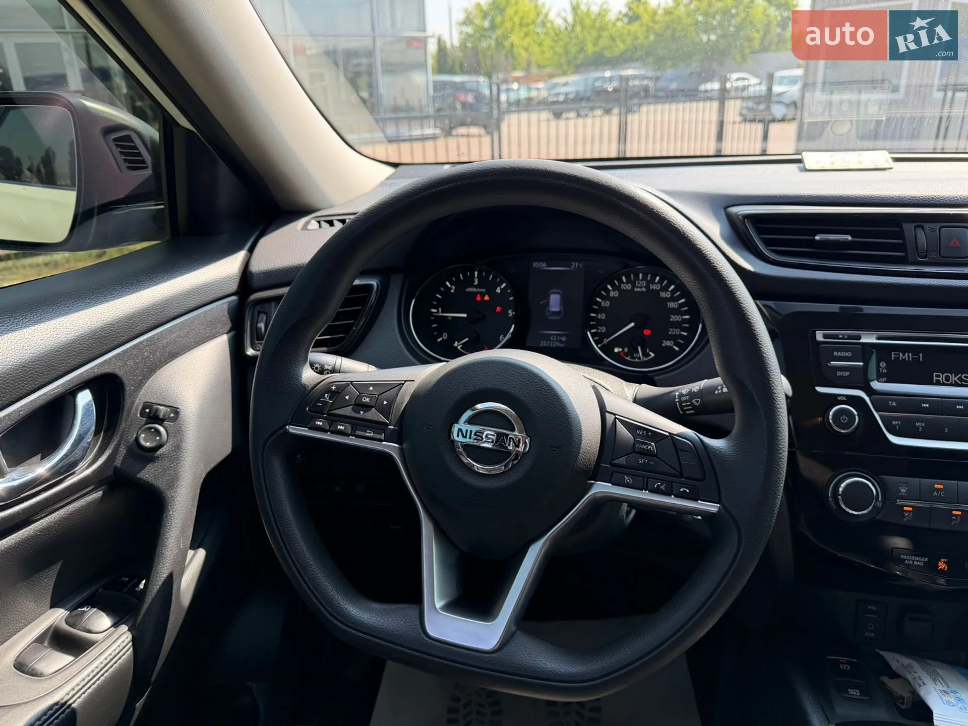 2017 Nissan X-Trail - мініатюра 9