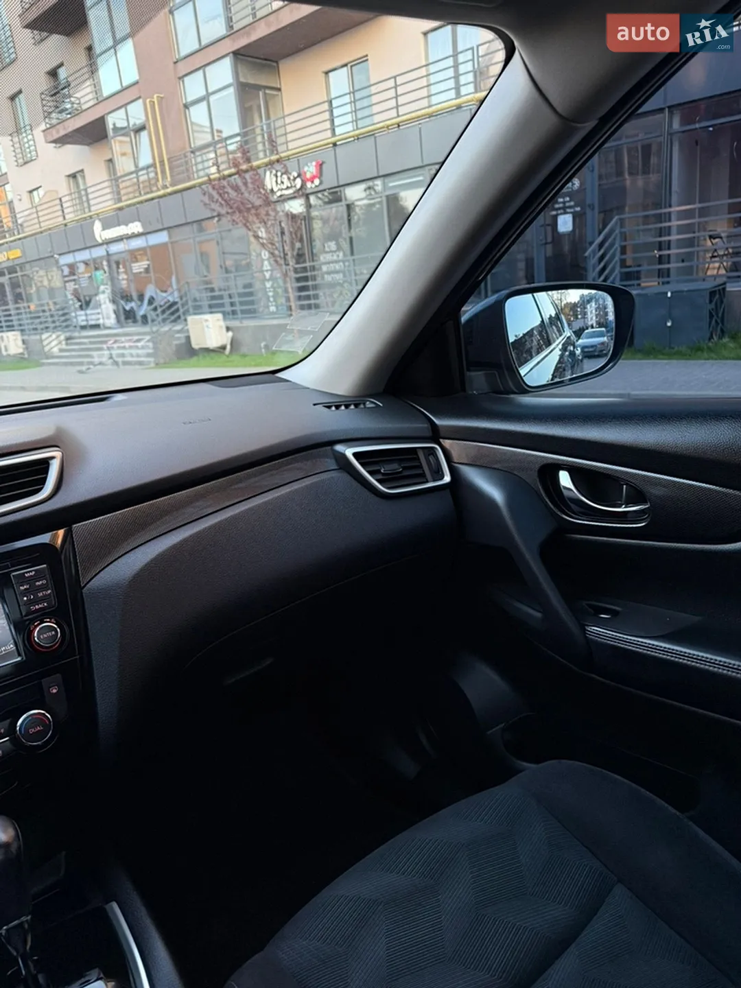2016 Nissan X-Trail - мініатюра 25