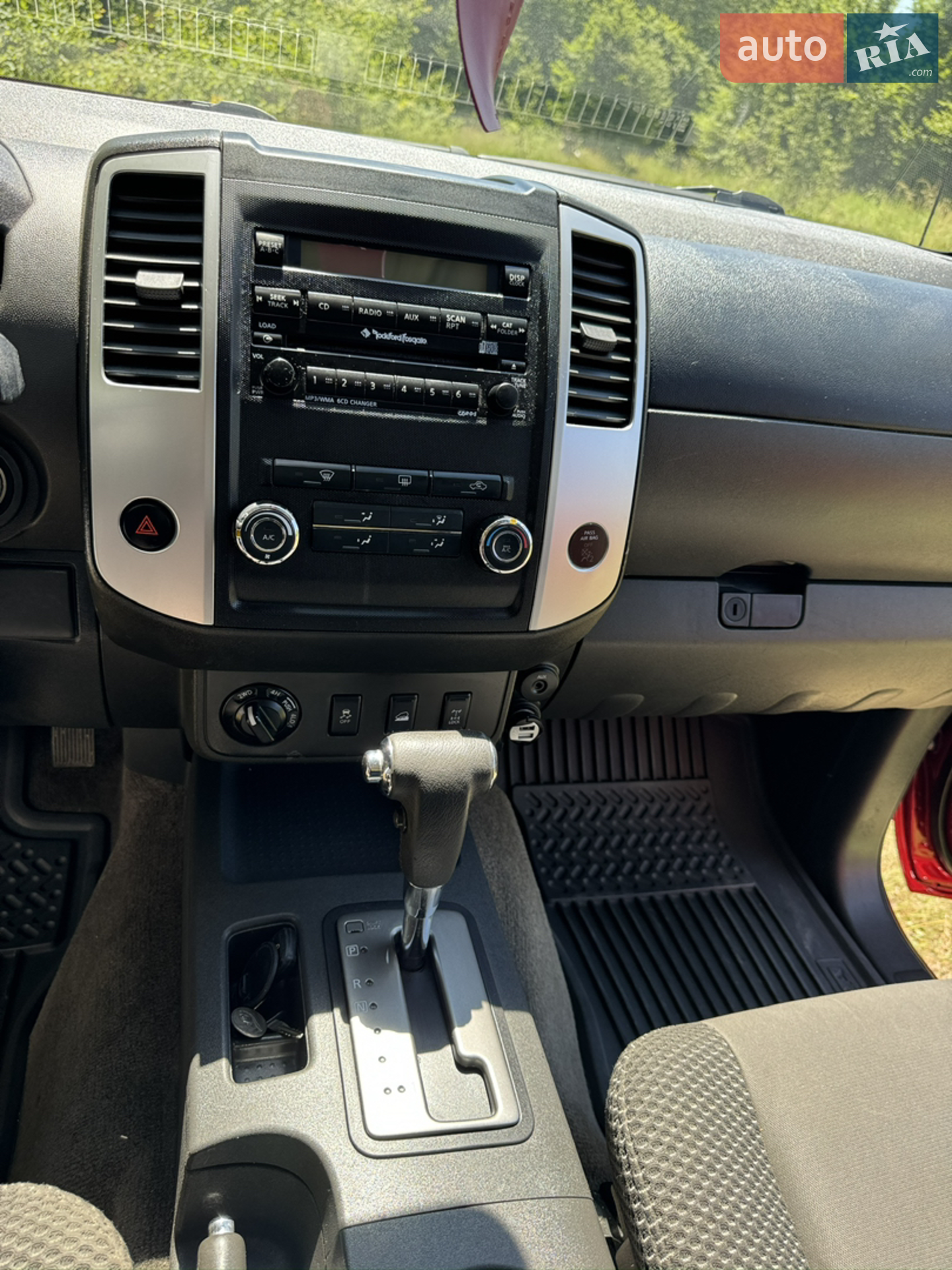 2012 Nissan X-Terra - мініатюра 12