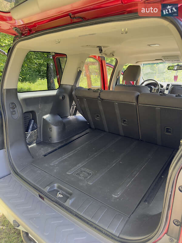 Позашляховик / Кросовер Nissan Xterra 2012 в Косові