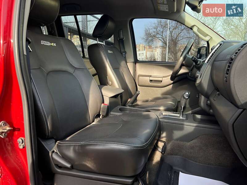 Внедорожник / Кроссовер Nissan Xterra 2013 в Ивано-Франковске