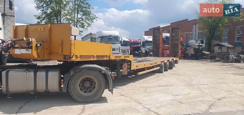 Низкорамная платформа Nooteboom CAMRO 2001 в Калуше