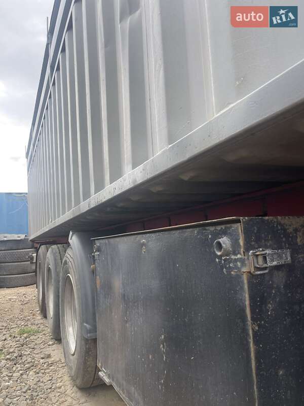 Контейнеровоз полуприцеп Novatrail NTQ 1997 в Черкассах