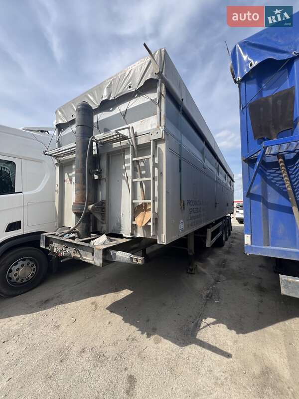 Самосвал полуприцеп Novatrail SKI 2004 в Днепре