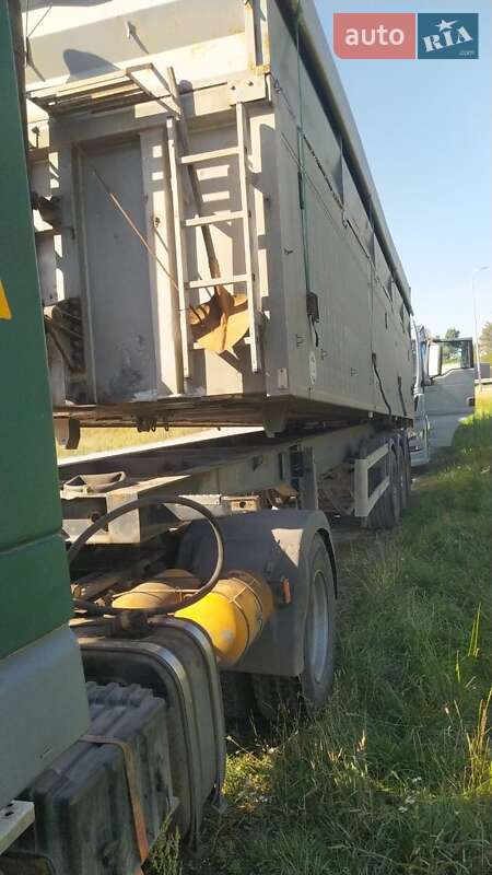 Самосвал полуприцеп Novatrail SKI 2004 в Днепре