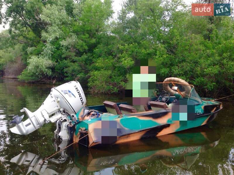 Човен Обь 1 1989 в Запоріжжі