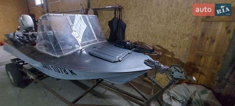 Лодка Обь 1 1972 в Запорожье