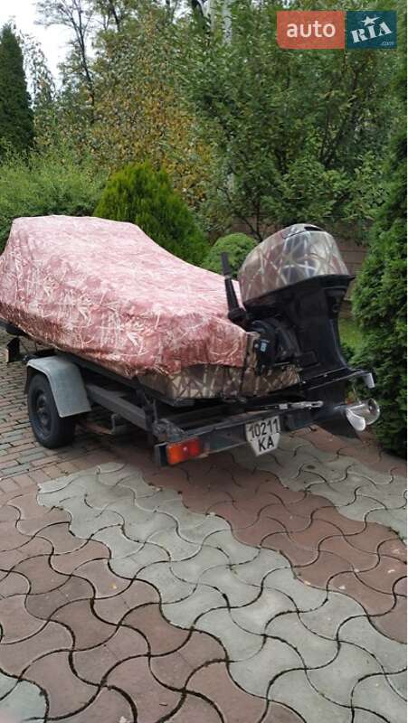 Катер Обь М 2000 в Киеве