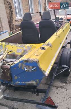 Лодка Обь М 2020 в Киеве