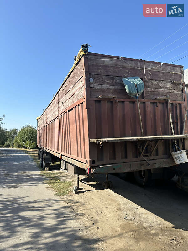 Контейнеровоз ОДАЗ 9370 1982 в Каневі