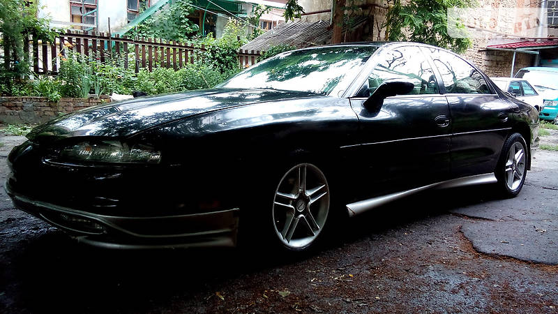 Седан Oldsmobile Aurora 1998 в 