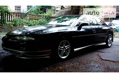 Седан Oldsmobile Aurora 1998 в 