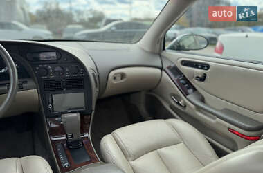 Седан Oldsmobile Aurora 1995 в 