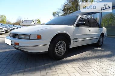 Седан Oldsmobile Cutlass 1993 в 