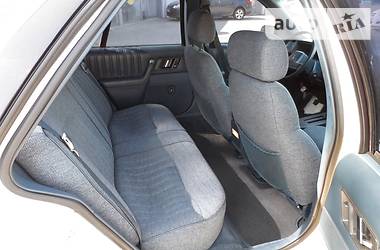 Седан Oldsmobile Cutlass 1993 в 