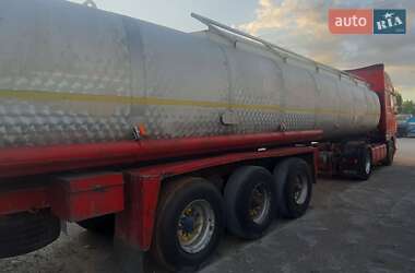 Цистерна полуприцеп OMT 3SCO1 1990 в 