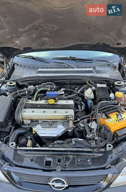Седан Opel 1.8 Liter 1998 в 