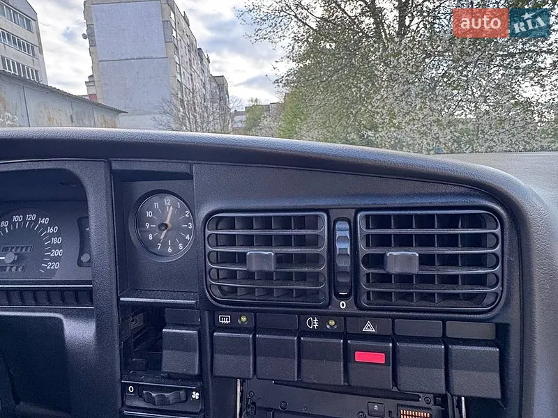 Opel 1.8 Liter 1987 VIN W0L000016H1170512 фото оголошення 12 з 44
