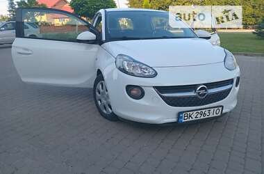 Хетчбек Opel Adam 2015 в Львові