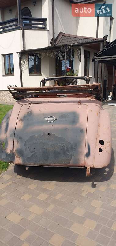 Седан Opel Admiral 1939 в Кропивницькому