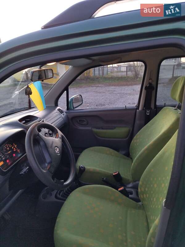 Микровэн Opel Agila 2001 в Бучаче