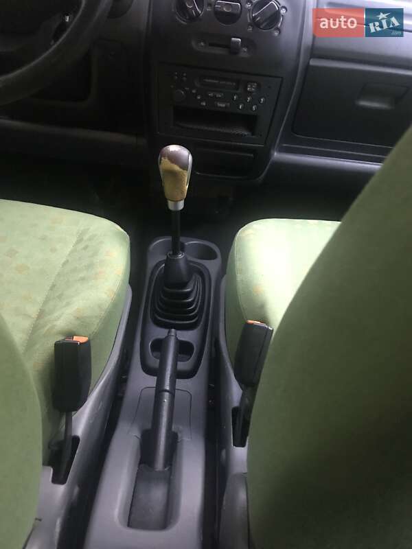 Микровэн Opel Agila 2000 в Ужгороде