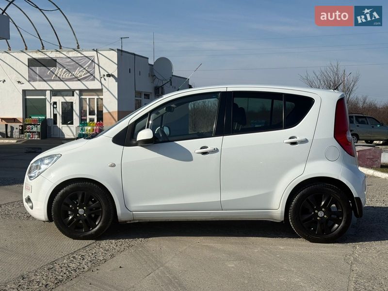 Хэтчбек Opel Agila 2011 в Ужгороде