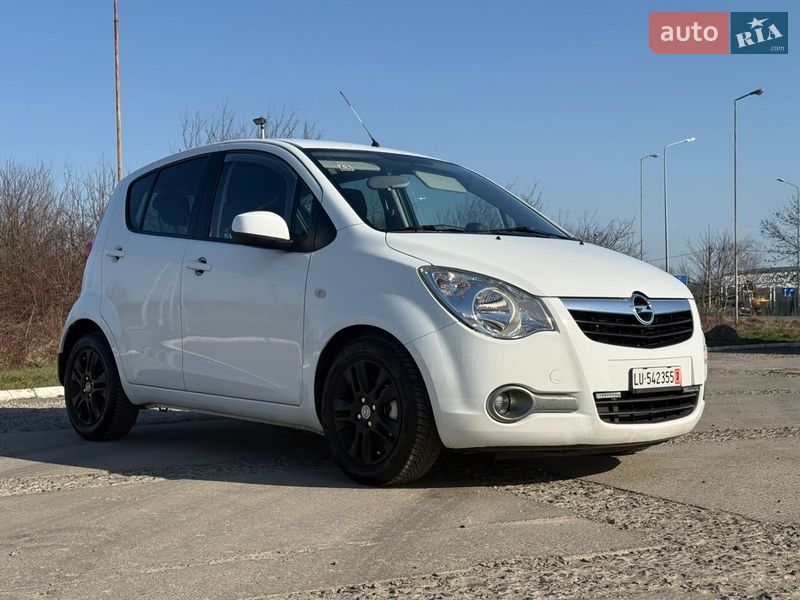 Хэтчбек Opel Agila 2011 в Ужгороде