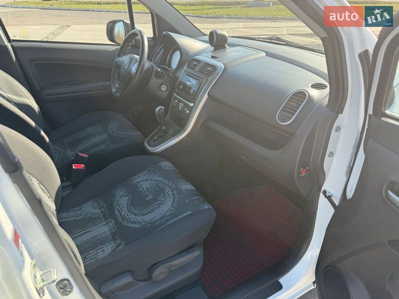 Хэтчбек Opel Agila 2011 в Ужгороде