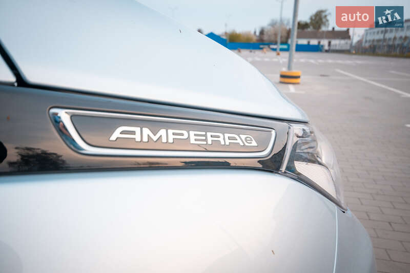 Хэтчбек Opel Ampera-e 2017 в Виннице