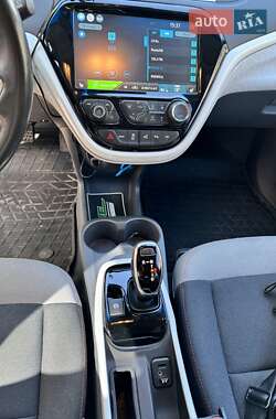 Хэтчбек Opel Ampera-e 2017 в Черновцах