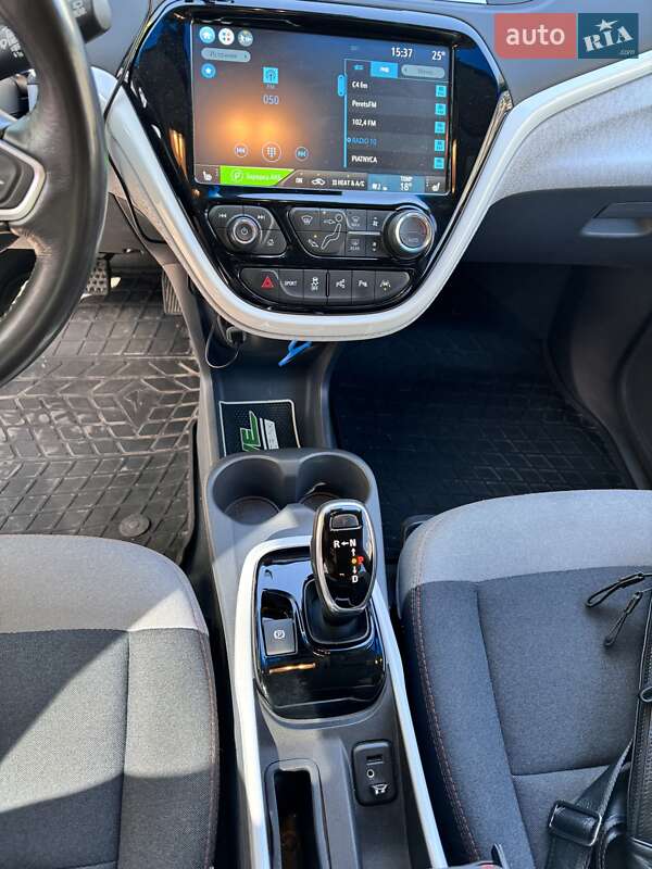 Хэтчбек Opel Ampera-e 2017 в Черновцах