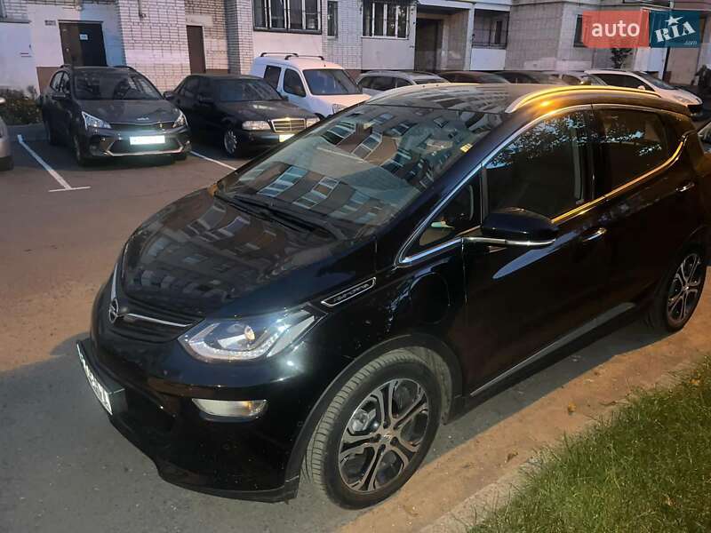 Хэтчбек Opel Ampera-e 2018 в Львове