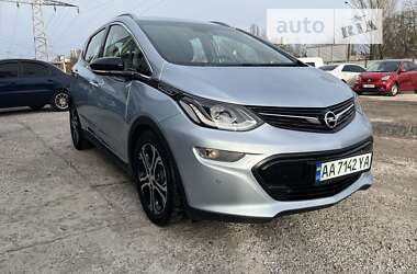 Хэтчбек Opel Ampera-e 2018 в Киеве