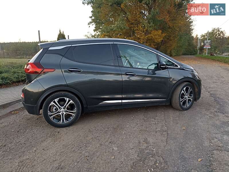 Хетчбек Opel Ampera-e 2017 в Бродах