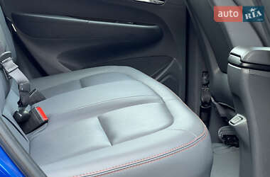 Хэтчбек Opel Ampera-e 2019 в 