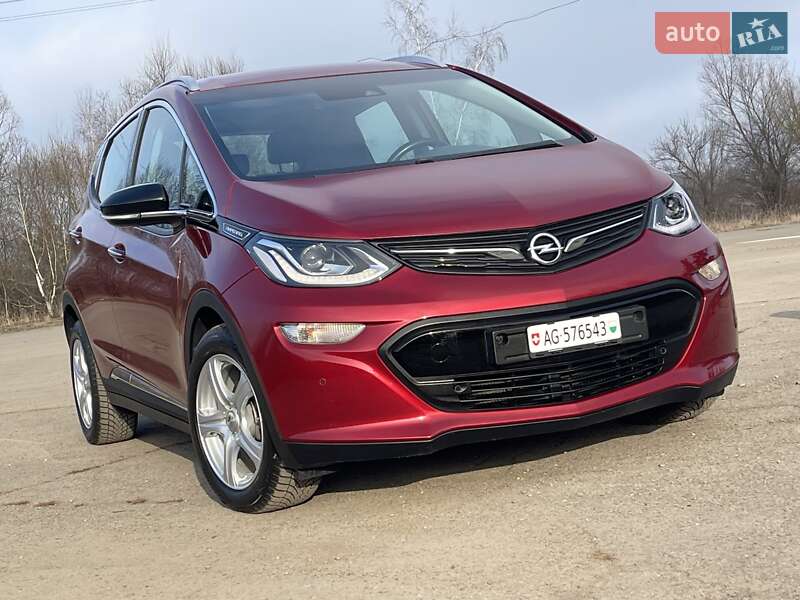 Хэтчбек Opel Ampera-e 2017 в Трускавце