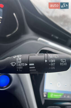 Хэтчбек Opel Ampera-e 2017 в 