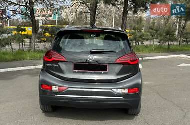 Хэтчбек Opel Ampera-e 2019 в 