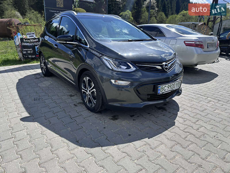 Хэтчбек Opel Ampera-e 2019 в 