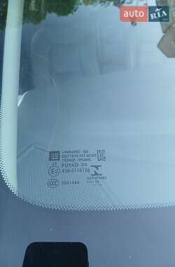 Хэтчбек Opel Ampera-e 2019 в 