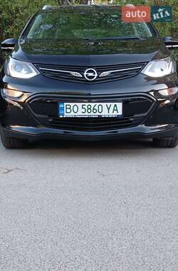 Хэтчбек Opel Ampera-e 2019 в 