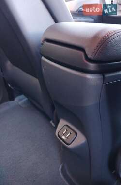 Хэтчбек Opel Ampera-e 2019 в 